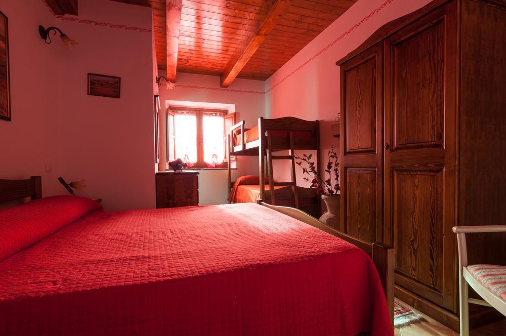 Azienda Agrituristica La Casetta Del Pollino Mormanno Zimmer foto