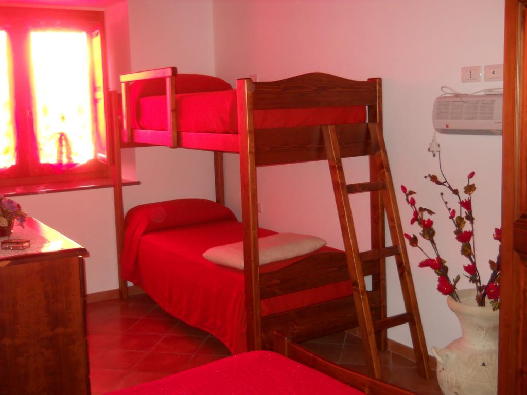 Azienda Agrituristica La Casetta Del Pollino Mormanno Zimmer foto