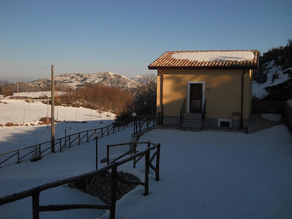 Azienda Agrituristica La Casetta Del Pollino Mormanno Exterior foto