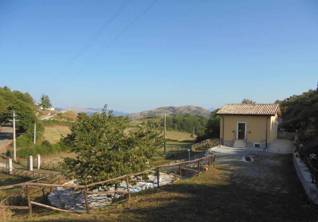 Azienda Agrituristica La Casetta Del Pollino Mormanno Exterior foto